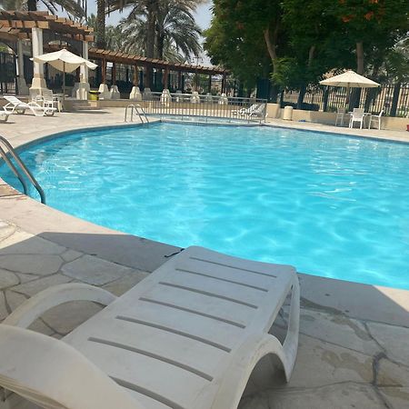 דובאי Spacious 4-Bedroom Villa, Children Friendly מראה חיצוני תמונה