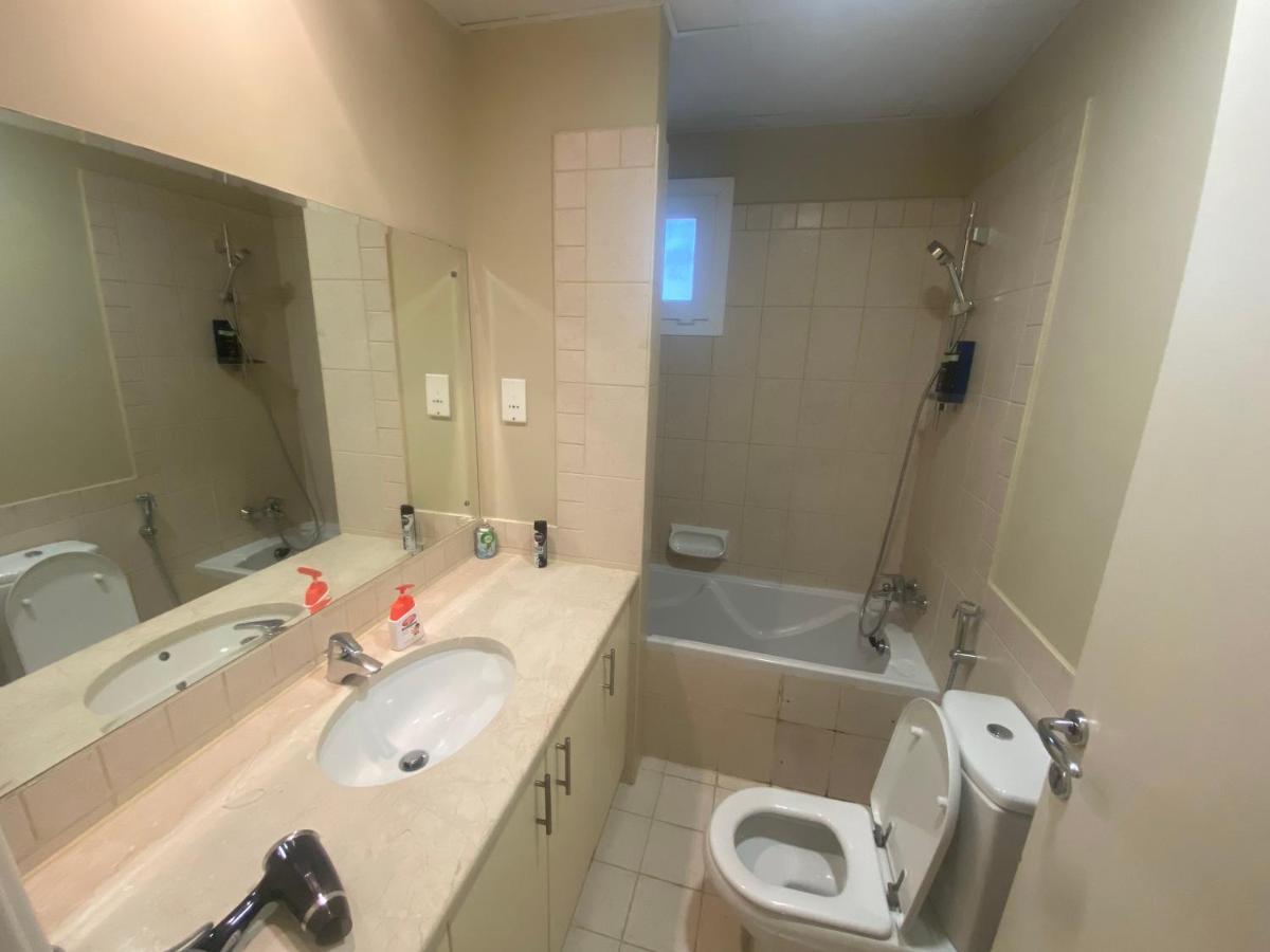 דובאי Spacious 4-Bedroom Villa, Children Friendly מראה חיצוני תמונה